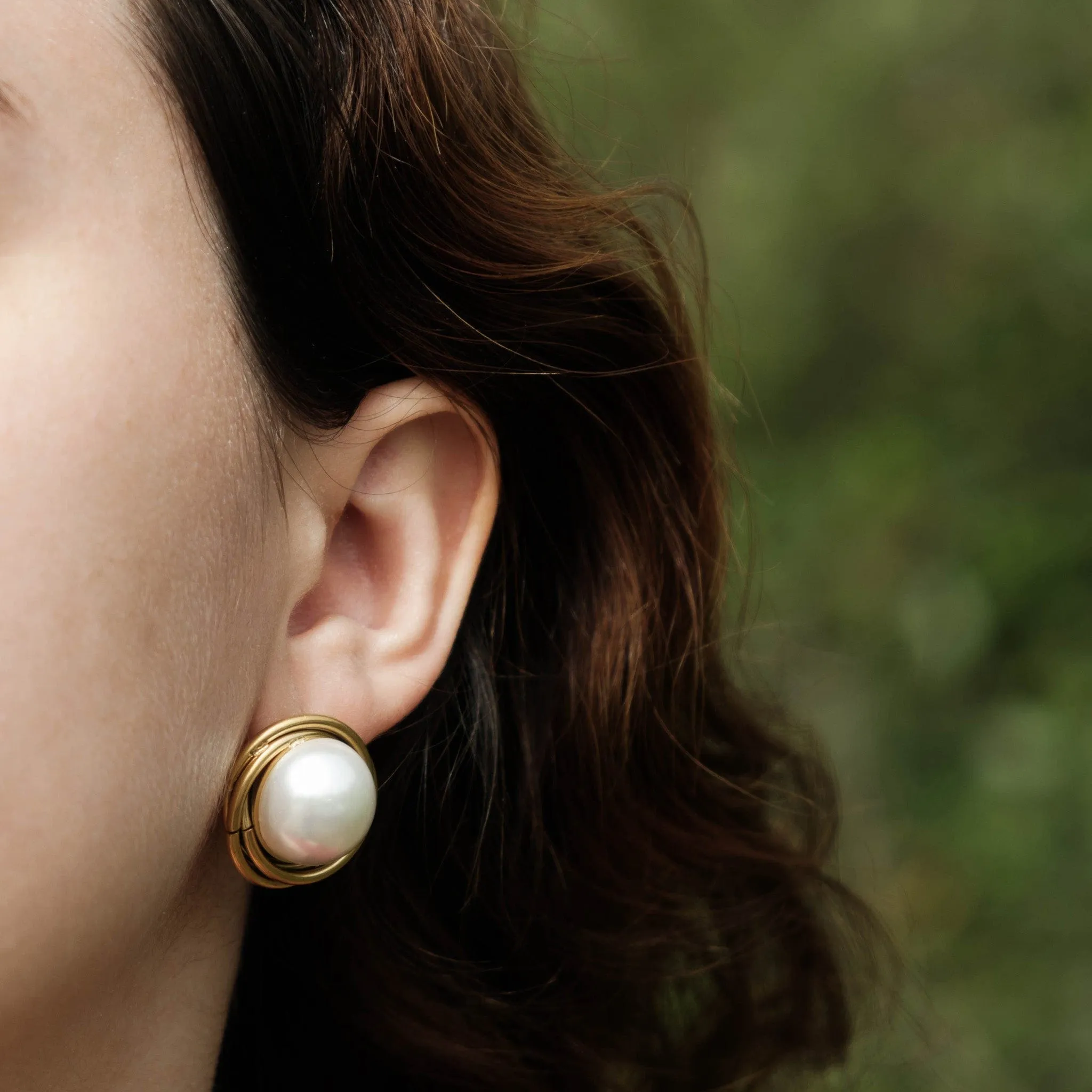 Classic Pearl Elegance Earrings
